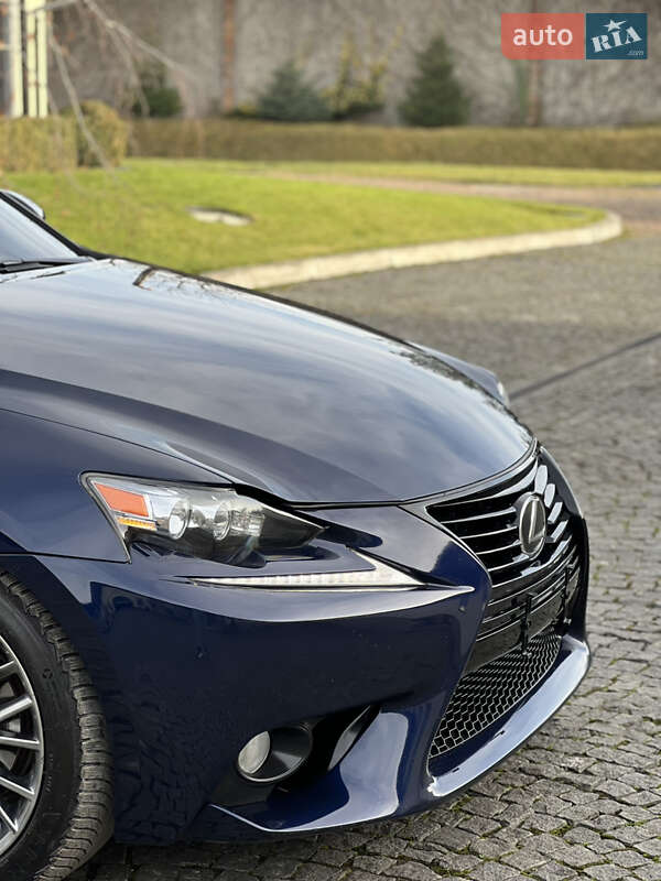 Седан Lexus IS 2014 в Львове фото 11 Седан Lexus IS 2014 в Львове