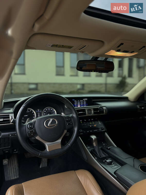 Седан Lexus IS 2014 в Львове фото 34 Седан Lexus IS 2014 в Львове