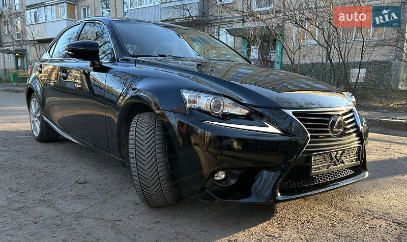 Седан Lexus IS 2015 в Харкові
