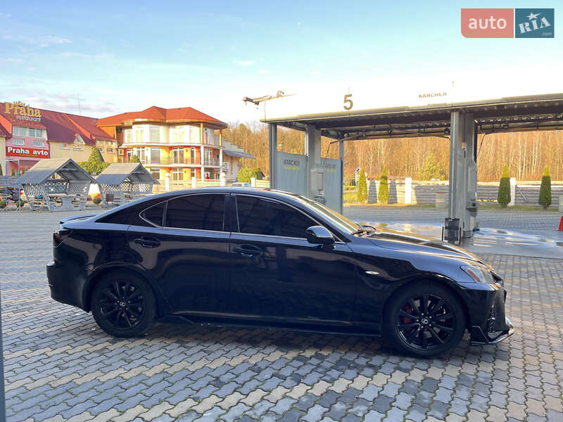 Седан Lexus IS 2007 в Иршаве