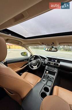 Седан Lexus IS 2014 в Измаиле