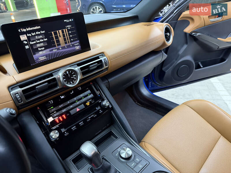 Седан Lexus IS 2021 в Киеве