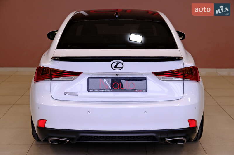 Седан Lexus IS 2018 в Одессе