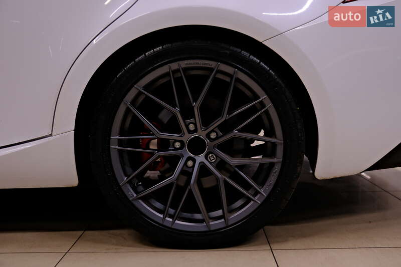 Седан Lexus IS 2018 в Одессе