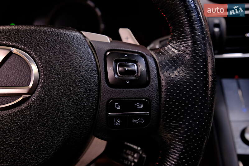 Седан Lexus IS 2018 в Одессе