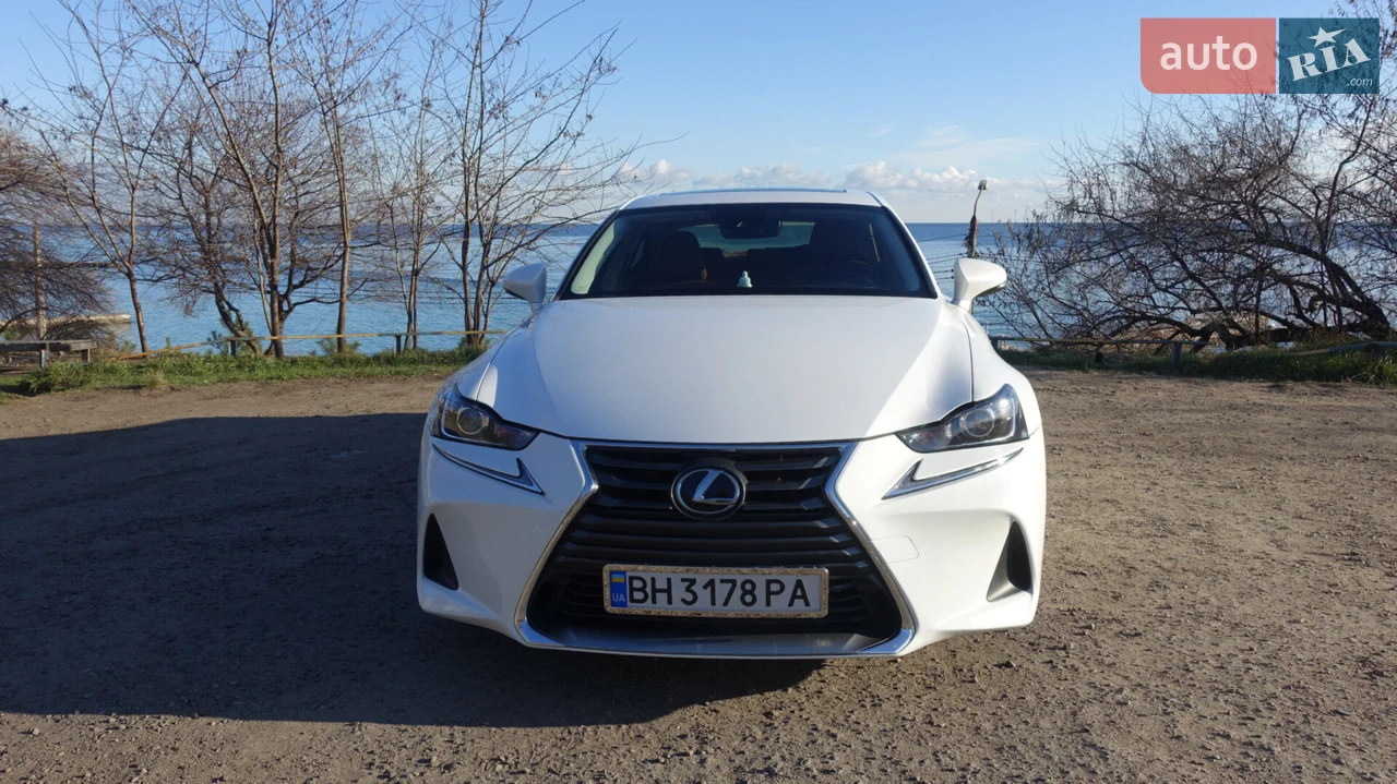 2017 Lexus IS - мініатюра 7