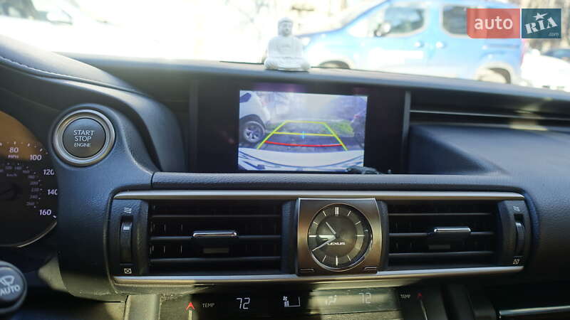 Седан Lexus IS 2018 в Одессе