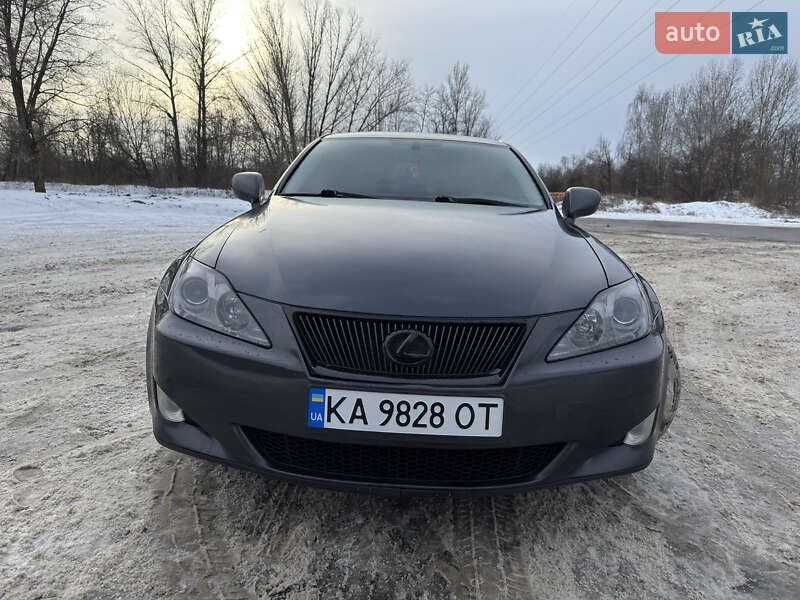 Седан Lexus IS 2007 в Киеве