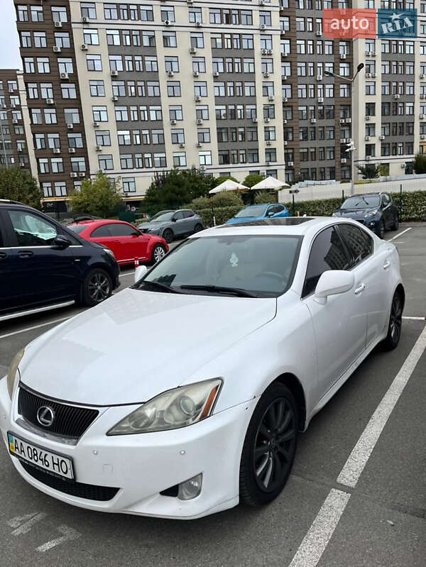 Седан Lexus IS 2008 в Киеве
