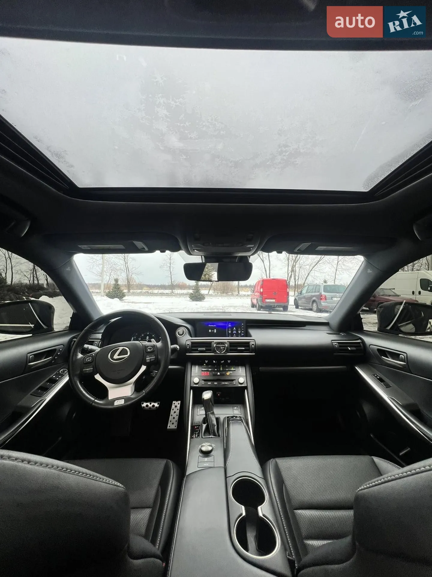 2018 Lexus IS - мініатюра 10