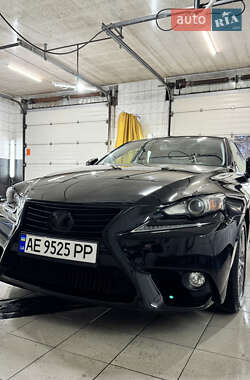 Седан Lexus IS 2013 в Никополе