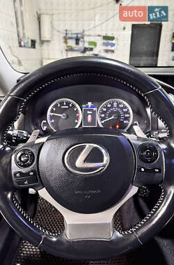 Седан Lexus IS 2013 в Никополе