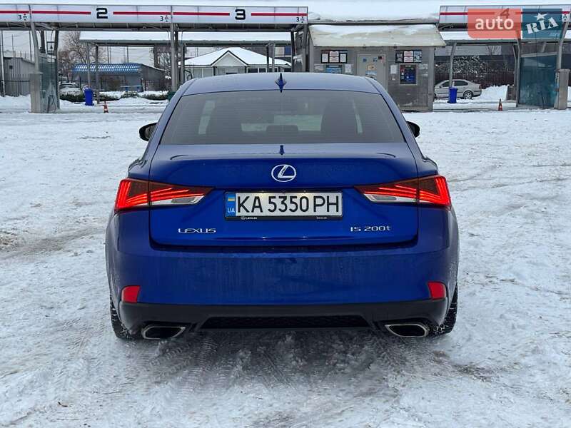Седан Lexus IS 2017 в Киеве