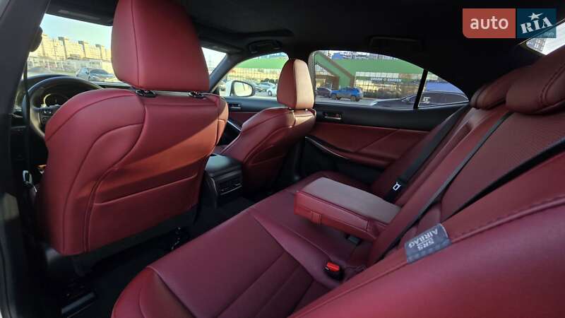 Седан Lexus IS 2016 в Одессе