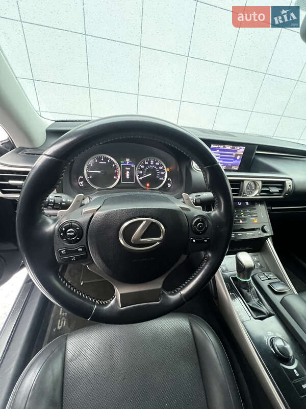 Седан Lexus IS 2013 в Киеве фото 7 Седан Lexus IS 2013 в Киеве