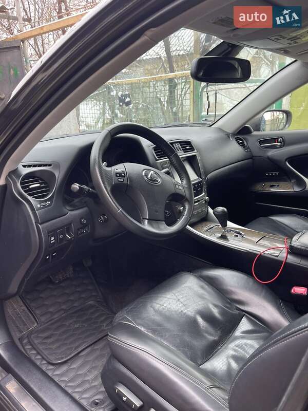 Седан Lexus IS 2010 в Тарутине