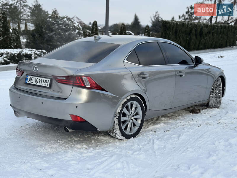 Седан Lexus IS 2013 в Днепре