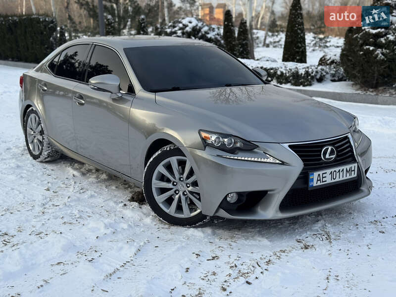 Седан Lexus IS 2013 в Днепре