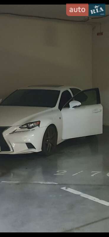 Седан Lexus IS 2013 в Одесі