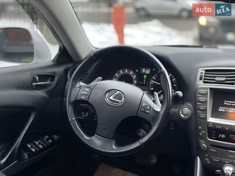 Седан Lexus IS 2008 в Днепре