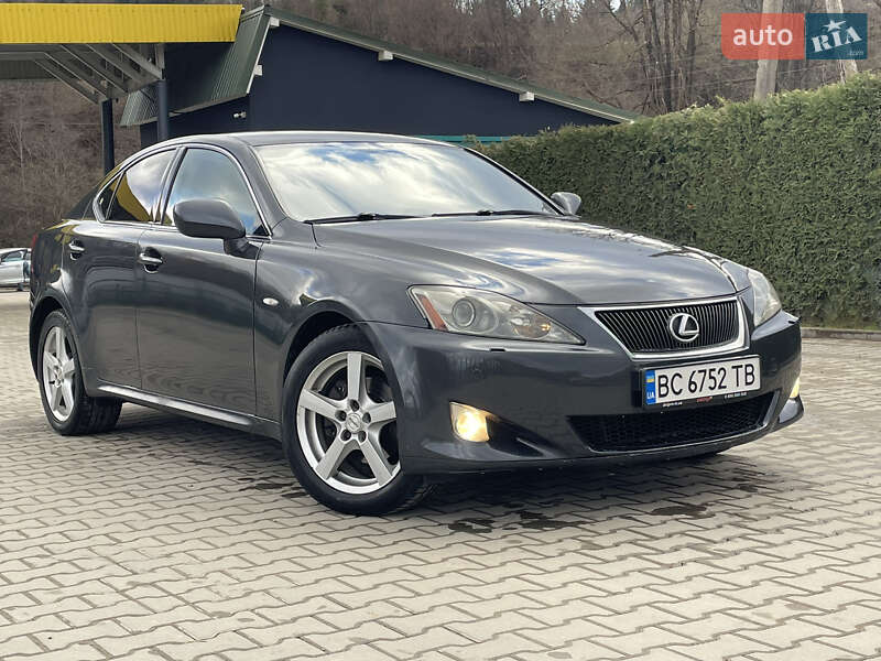 Седан Lexus IS 2007 в Турке