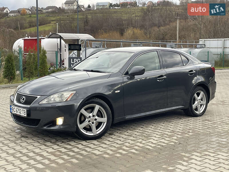 Седан Lexus IS 2007 в Турке