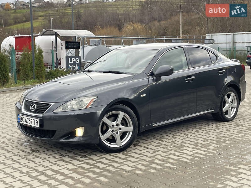 Седан Lexus IS 2007 в Турке
