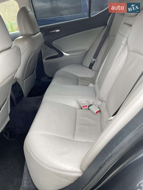 Седан Lexus IS 2007 в Турке