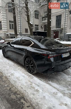 Седан Lexus IS 2024 в Киеве