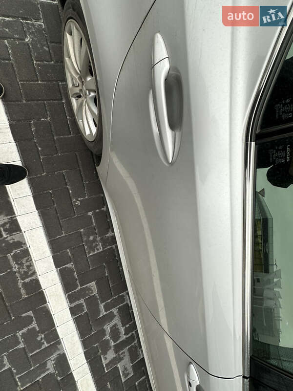 Седан Lexus IS 2008 в Киеве