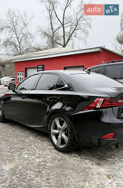 Седан Lexus IS 2015 в Киеве