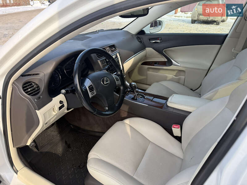 Седан Lexus IS 2010 в Харкові фото 8 Седан Lexus IS 2010 в Харкові