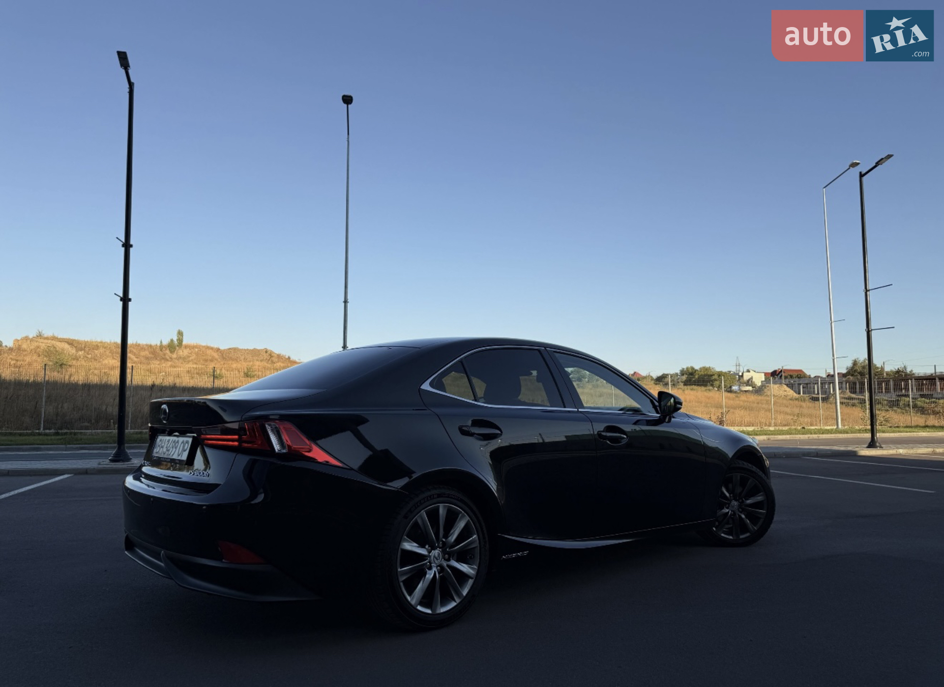 2016 Lexus IS - мініатюра 6