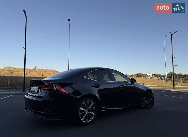 Седан Lexus IS 2016 в Одессе