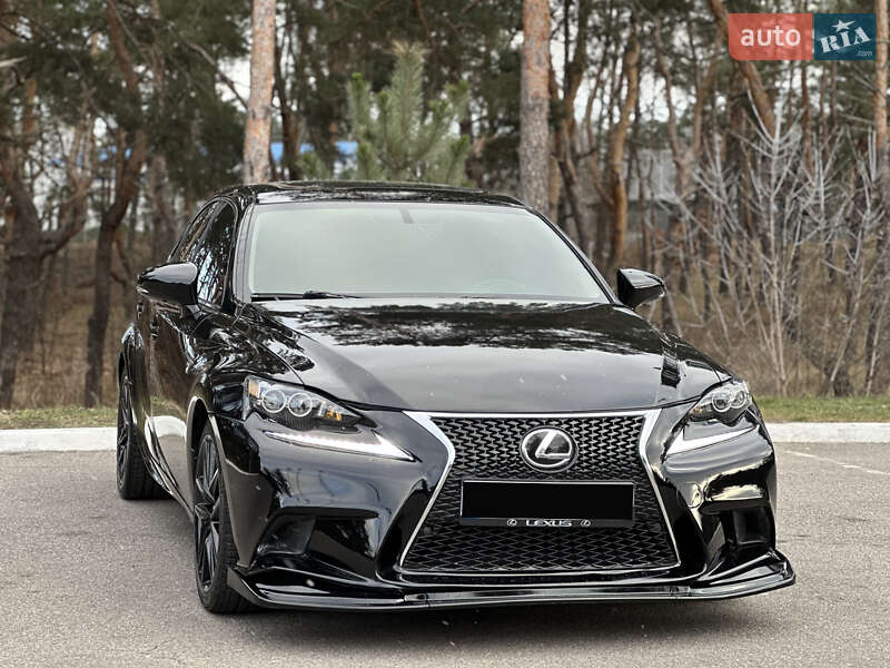 Седан Lexus IS 2014 в Киеве