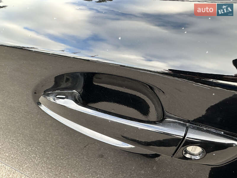 Седан Lexus IS 2014 в Киеве