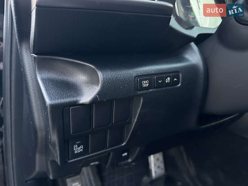 Седан Lexus IS 2014 в Киеве