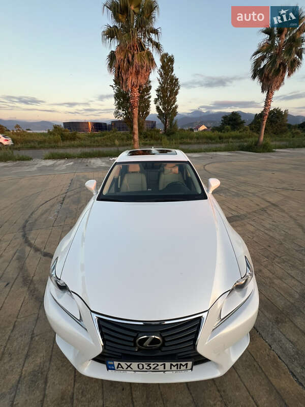 Седан Lexus IS 2016 в Харькове фото 3 Седан Lexus IS 2016 в Харькове