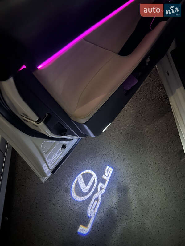 Седан Lexus IS 2016 в Харькове фото 12 Седан Lexus IS 2016 в Харькове