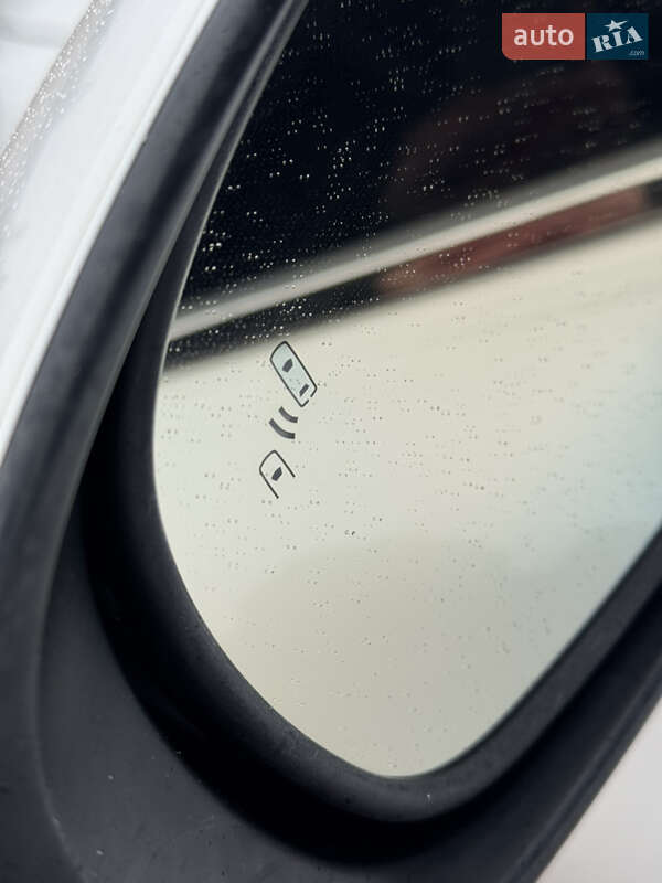 Седан Lexus IS 2016 в Києві фото 7 Седан Lexus IS 2016 в Києві