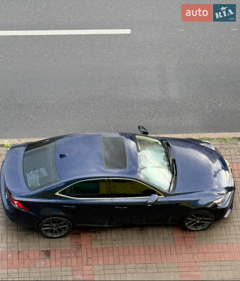 2013 Lexus IS - мініатюра 22