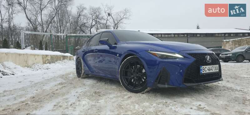 Седан Lexus IS 2022 в Харкові