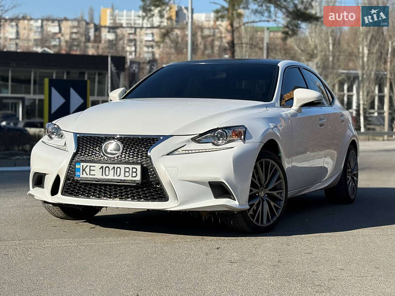 Lexus IS 2015