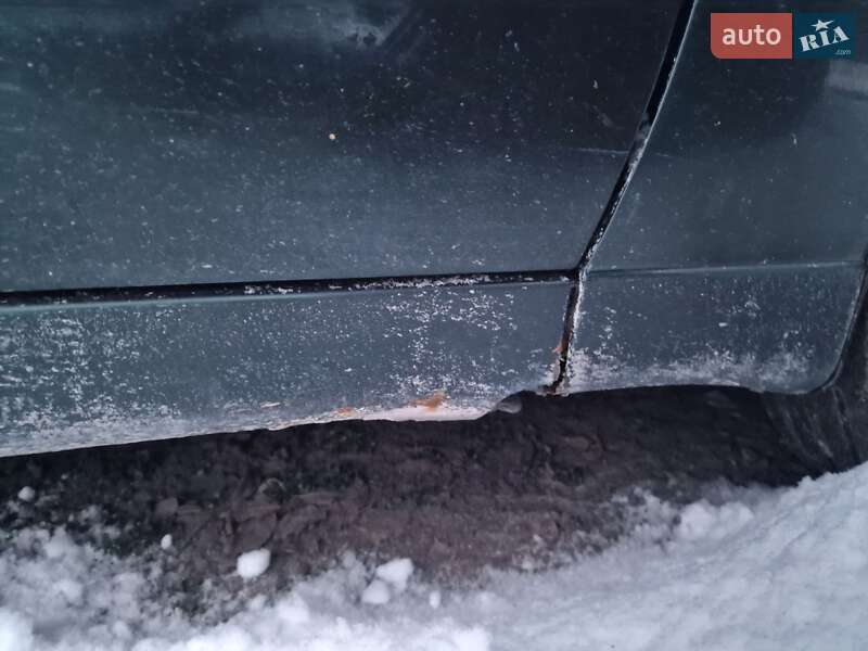 Седан Lexus IS 1999 в Каменском
