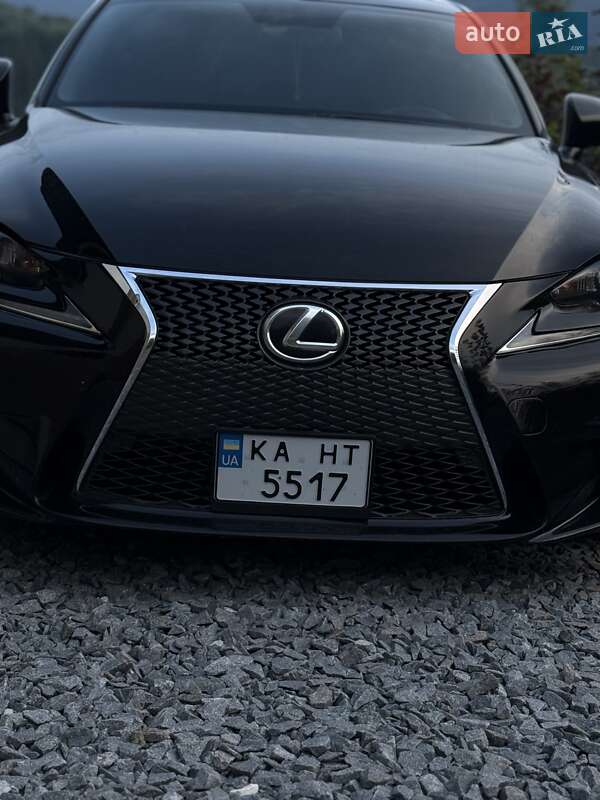 Седан Lexus IS 2015 в Дрогобыче фото 5 Седан Lexus IS 2015 в Дрогобыче