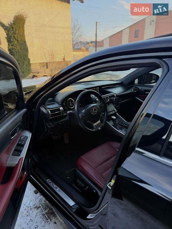 Седан Lexus IS 2015 в Дрогобыче фото 13 Седан Lexus IS 2015 в Дрогобыче