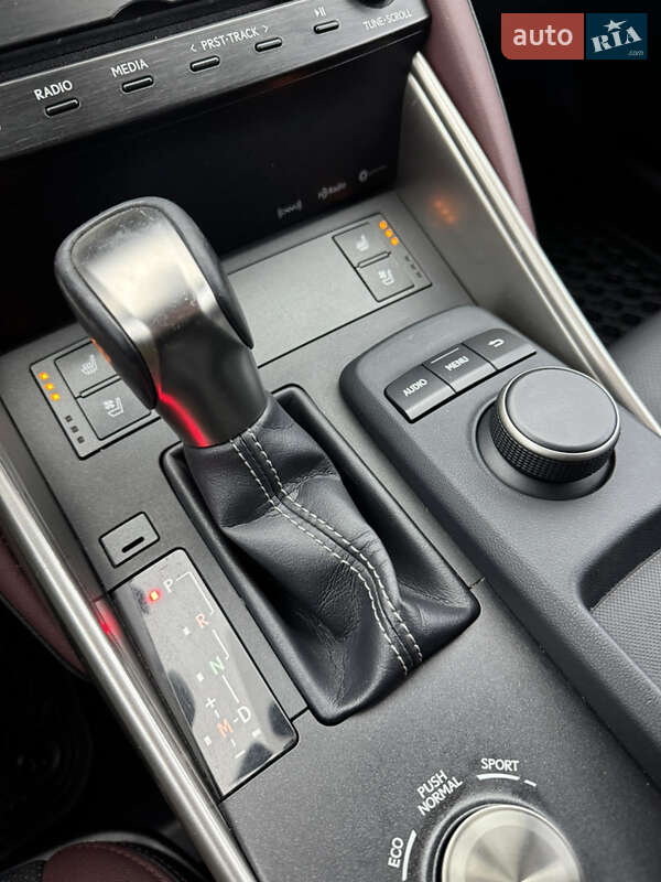 Седан Lexus IS 2016 в Києві фото 15 Седан Lexus IS 2016 в Києві