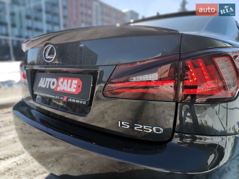 Седан Lexus IS 2011 в Києві фото 19 Седан Lexus IS 2011 в Києві