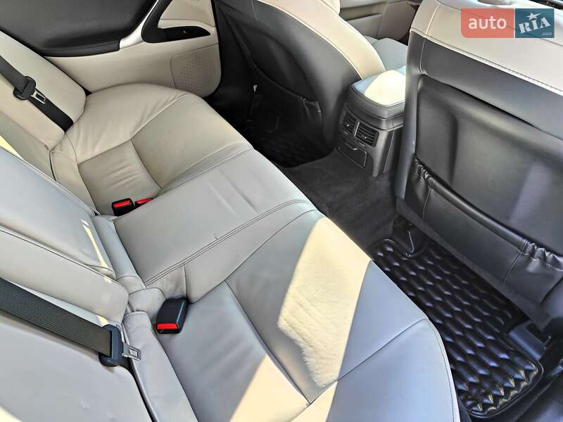 Седан Lexus IS 2011 в Києві фото 60 Седан Lexus IS 2011 в Києві