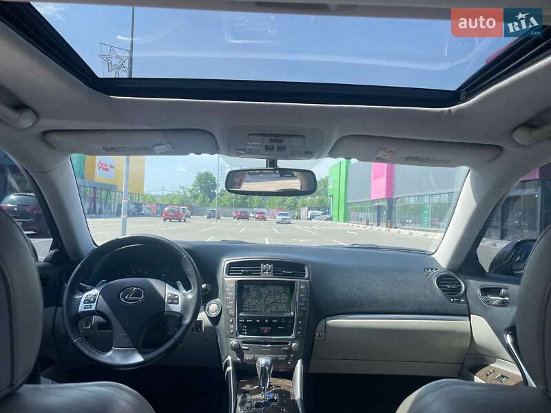 Седан Lexus IS 2010 в Львові фото 10 Седан Lexus IS 2010 в Львові